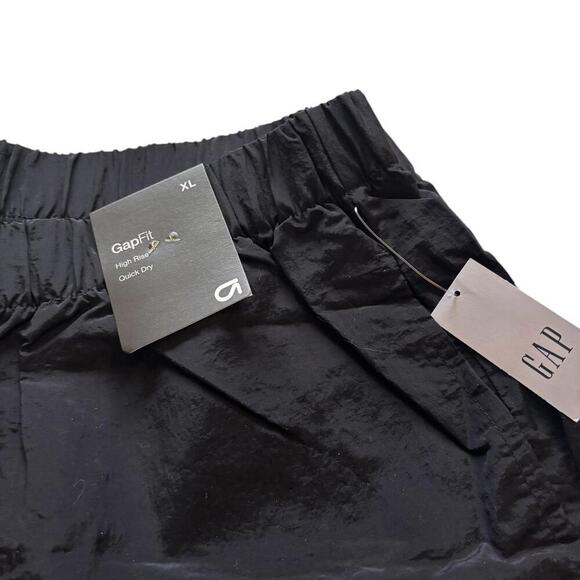 Black Gap Elastic Waist/Ankle Wind Breaker Pants Activewear NWT - Picture 3 of 4